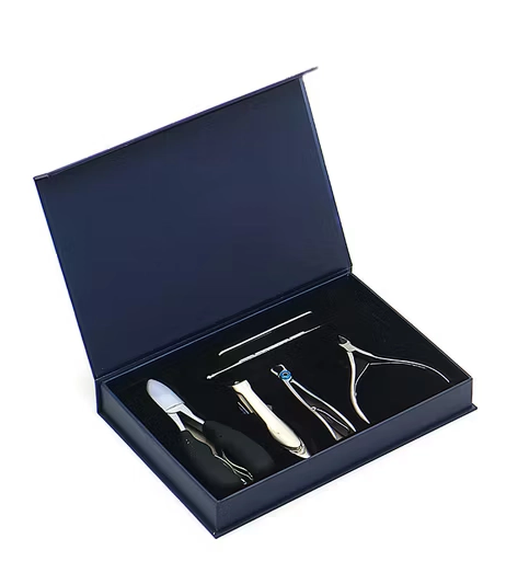 -Luxury-nail-cutter-gift-box-with-magnetic-closure-
