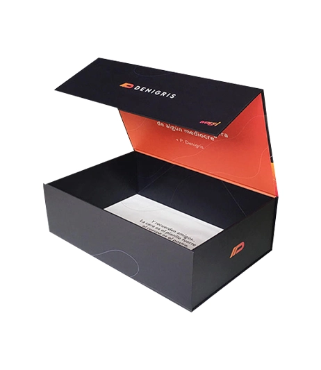 4-Belt-packaging-box-with-magnetic-closure