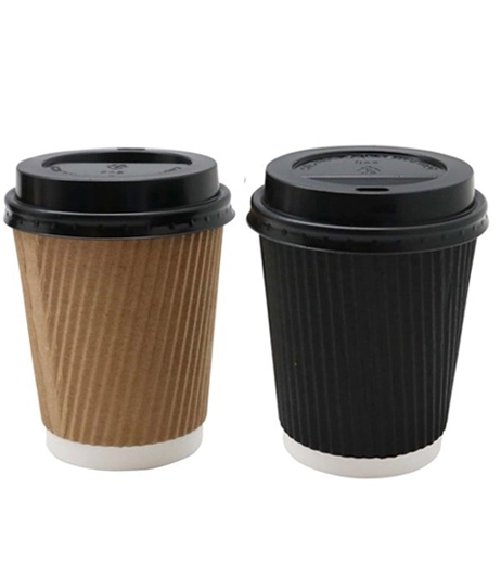 Coffee-shop-takeaway-cups-with-lids