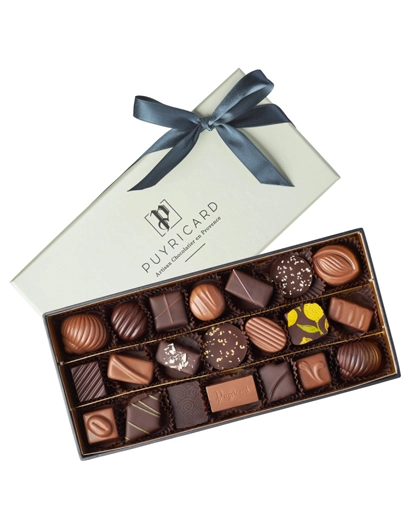 Custom-Insert-Toffee-Box-for-Artisan-Candy-Collections-custom-boxes