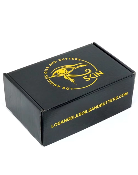 Custom-Printed-Brigadeiro-Box-with-Gold-Foil-Stamped-Logo