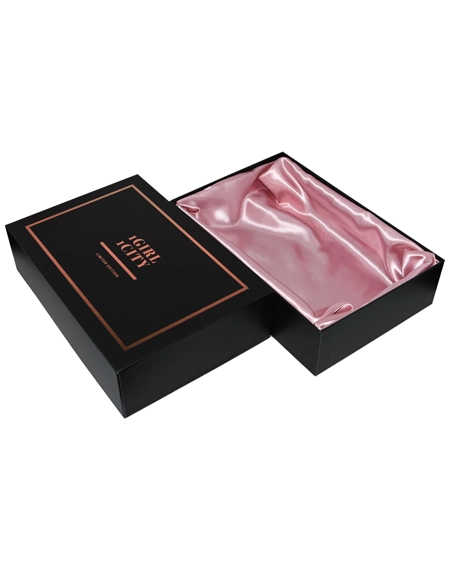 Custom-underwear-gift-box-with-foil-stamped-logo
