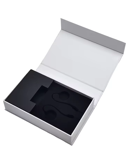 Custom-wireless-earbuds-box-with-foam-insert