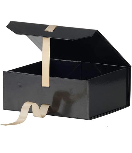 Elegant-black-custom-gift-shipping-box-with-magnetic-closure