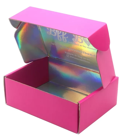 Holographic-mailer-packaging-for-e-commerce