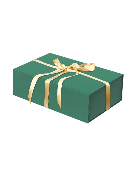 Luxury-Moringa-gift-packaging-with-magnetic-closure