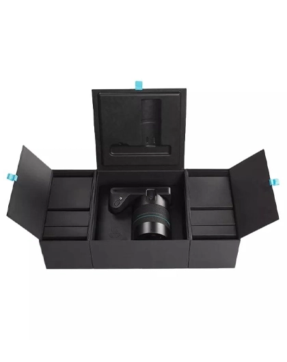 Luxury-camera-packaging-with-spot-UV-logo