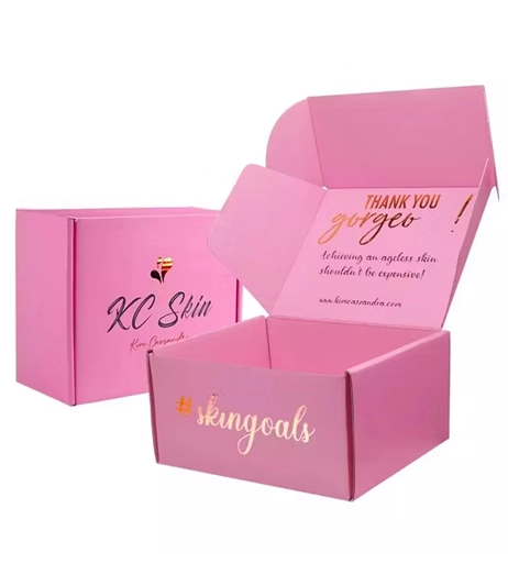 Luxury-cosmetic-mailer-box-with-foil