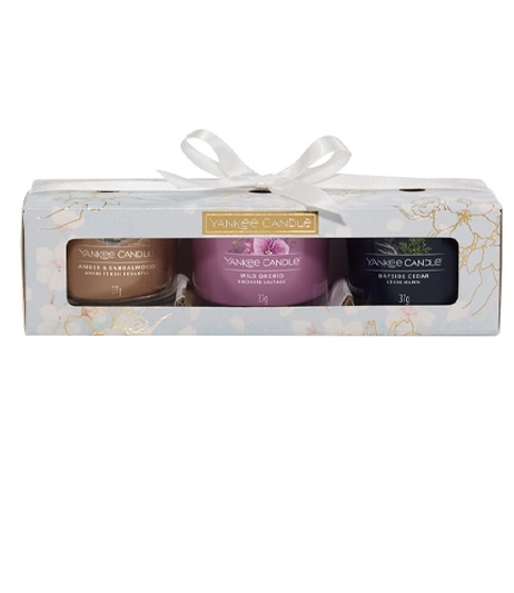 Luxury-gift-packaging-for-scented-candles