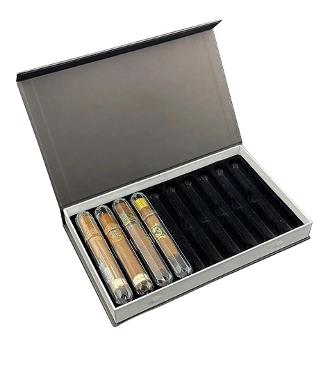 Magnetic-closure-cigar-box-design