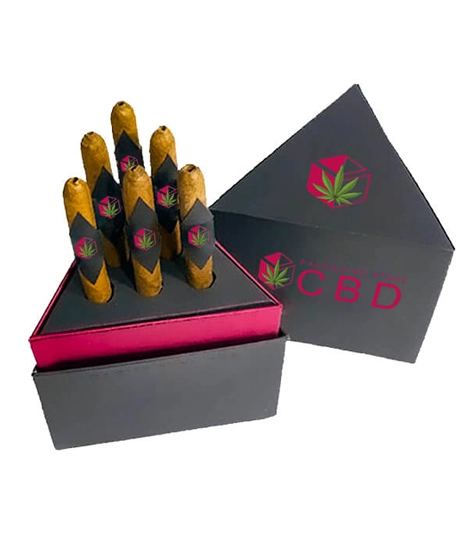 Premium-custom-cigar-packaging-with-foil