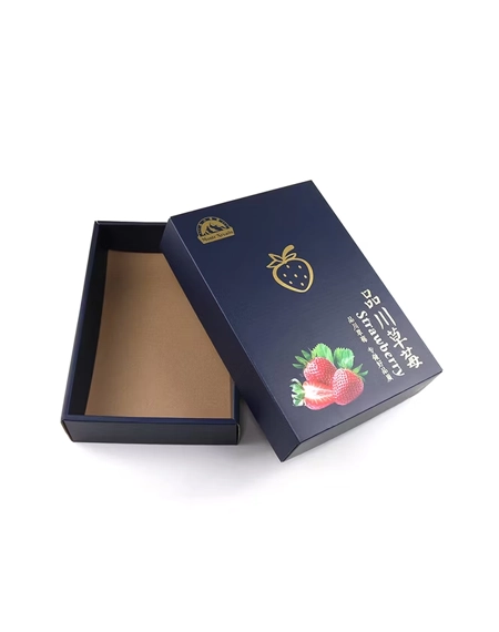 Wholesale-strawberry-boxes-with-custom-logo-printing